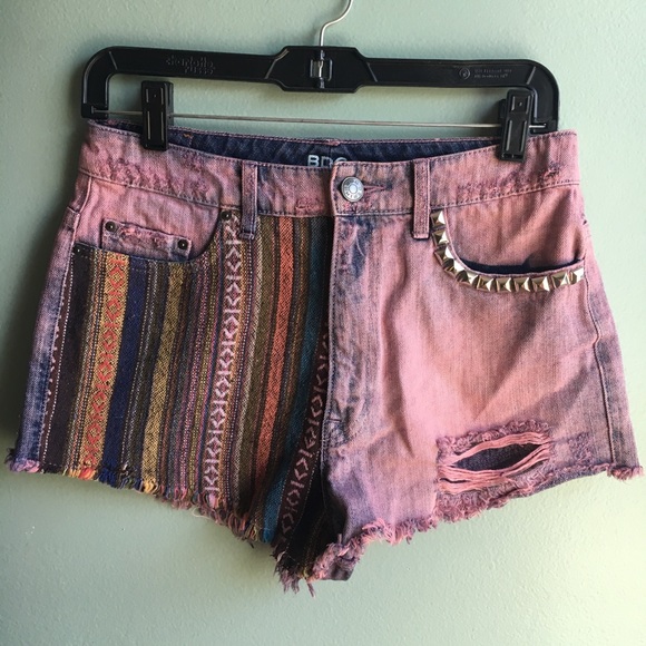 Urban Outfitters Pants - Urban Outfitters • High rise dree cheeky shorts